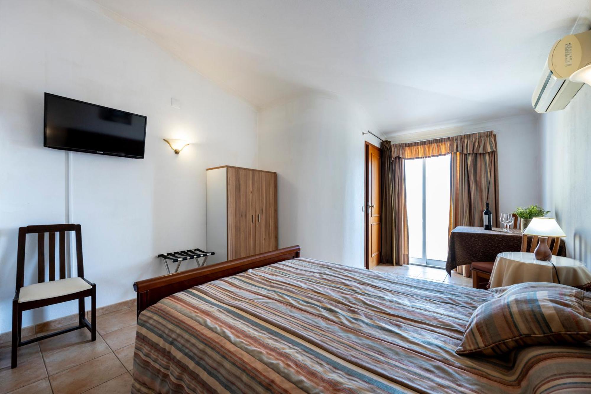 Apartamentos Mira Rio Lagos Buitenkant foto